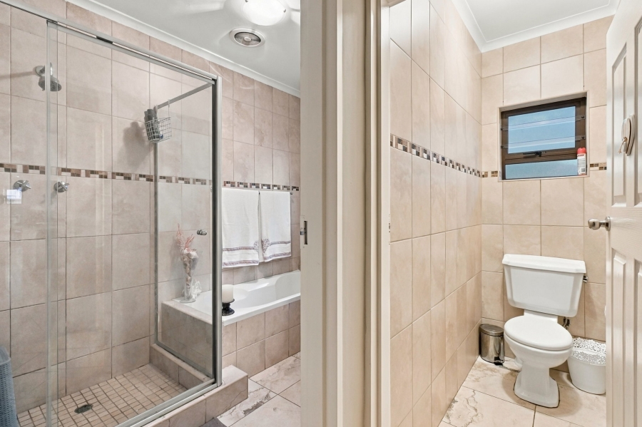 3 Bedroom Property for Sale in Plumstead Western Cape